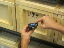 Press the mode button to acknowledge alarms of the PM1703