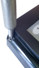 BT-DU3 upper case screwdriver to remove or install in corner